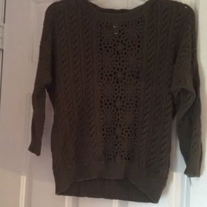 Knit lightweight sweater with 3/4 length sleeves